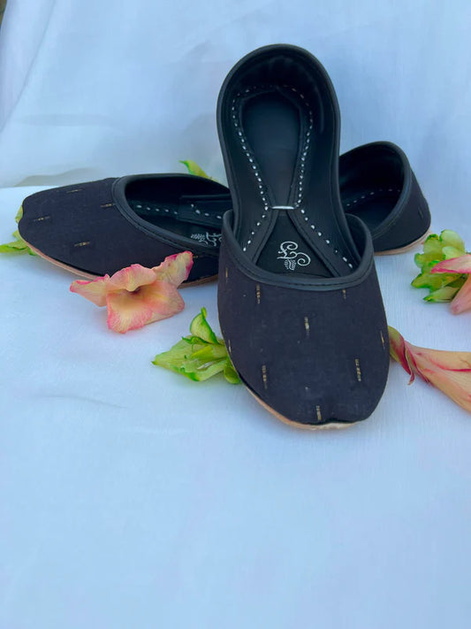 Plain Khussas