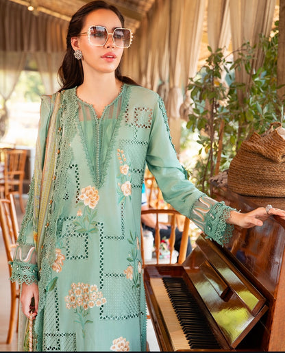 3pc emboidery lawn suit